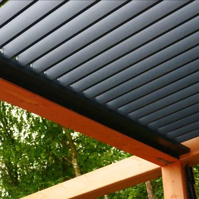 Chéneau Aluminium - Couleur : noir mat - longueur : 2m - Réf. SND-CH-9005-2