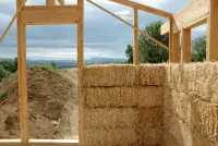 Vignette de l'article : Une maison ossature-bois/paille en Ardèche