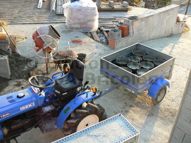 Utiliser un micro-tracteur pour monter des charges dans une pente -  Autoconstruction - Construire sa maison soi-même