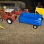 Tracteur 2 RM + remorque semi-portée "Huret"