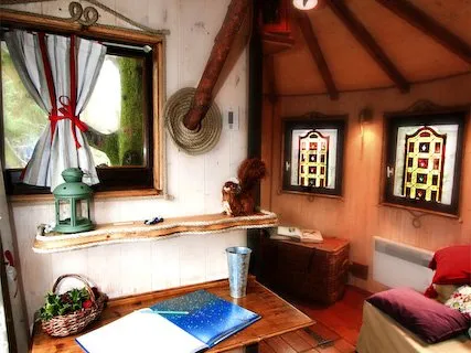 Construire soi-même une véritable cabane dans les arbres