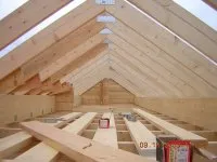 Vignette de l'article : Construction d'une maison en madrier, pas à pas (3/5)