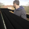 Montage des lames aluminium RAL 9005 sur les mécanismes SUNDIY